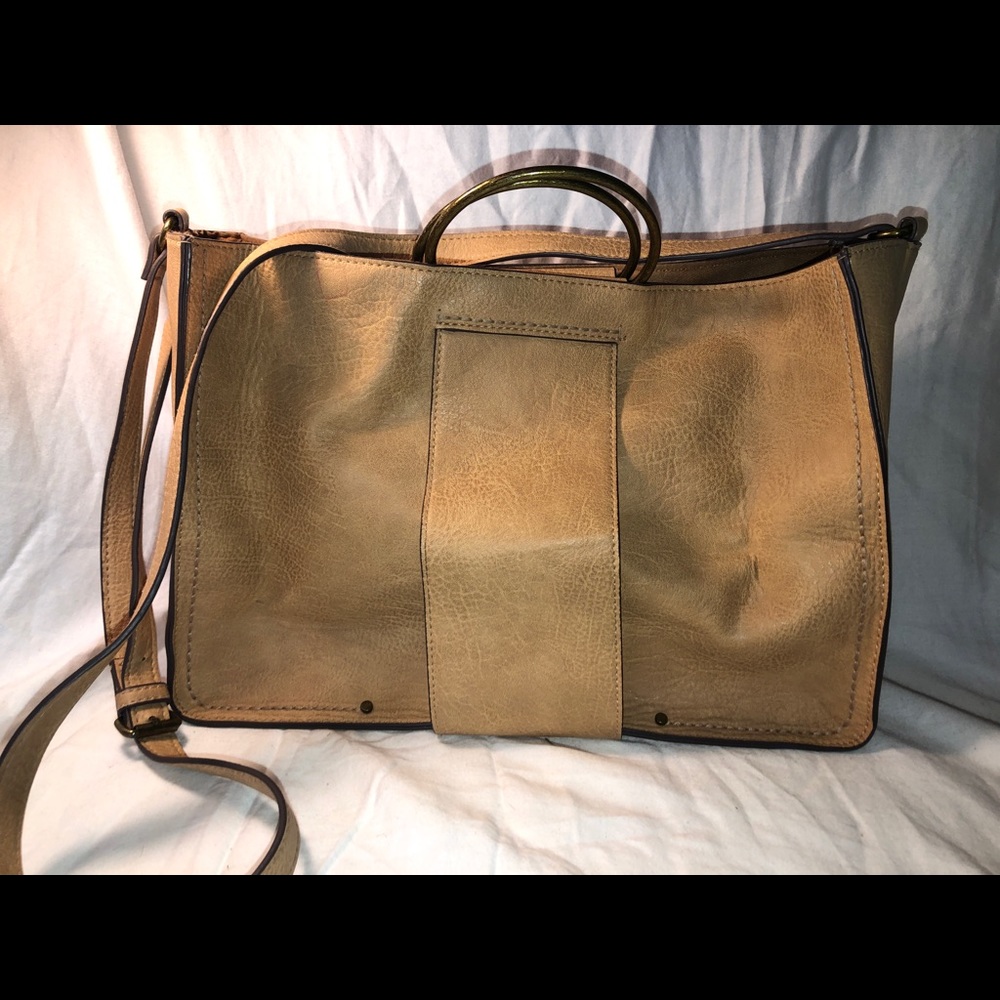 Universal Thread Handbag - Picture 2 of 5